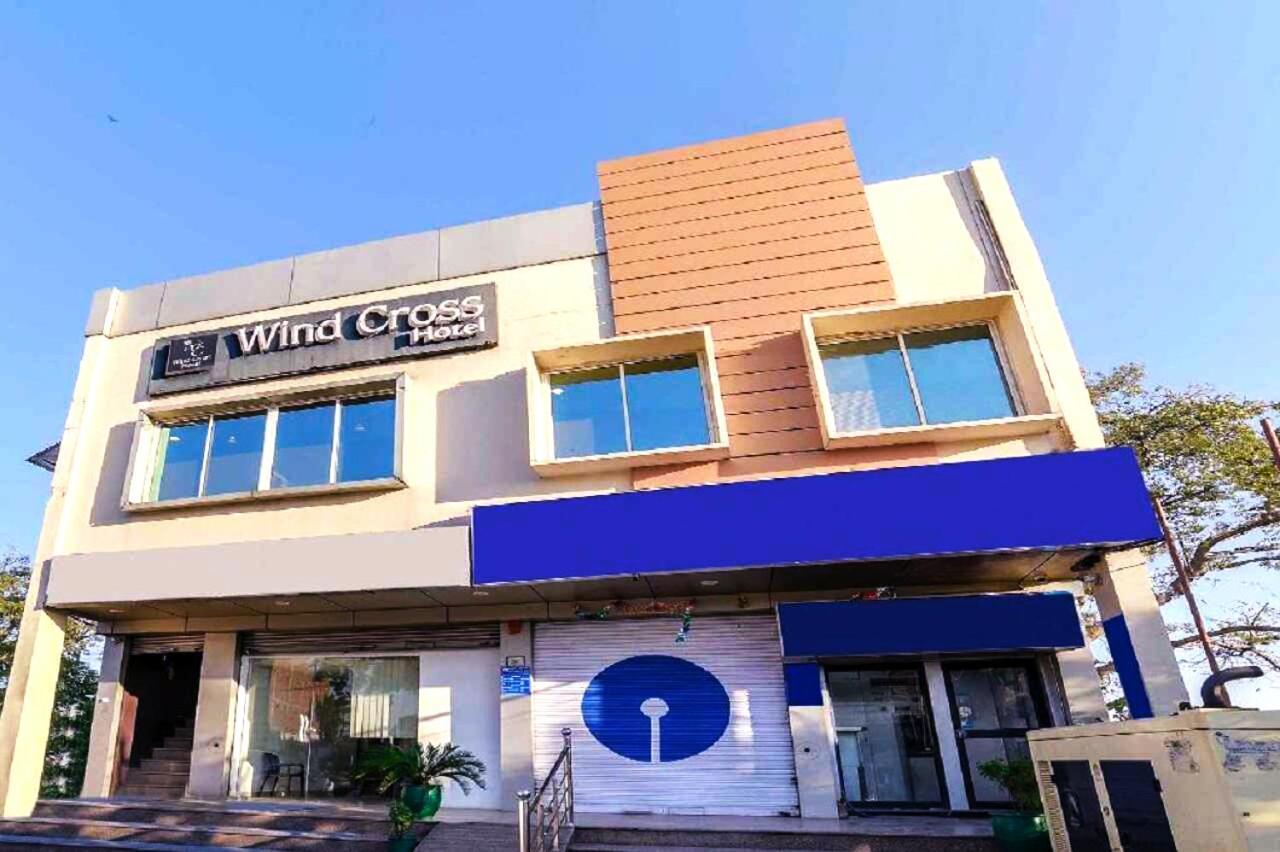Hotel The Wind Cross Kālka Exteriér fotografie